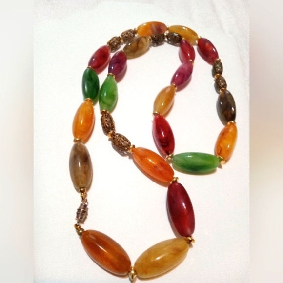 VTG Necklace Lucite/Acrylic Gem Colored w Filigree Beads Look Of Gemstones 33" - Picture 2 of 5